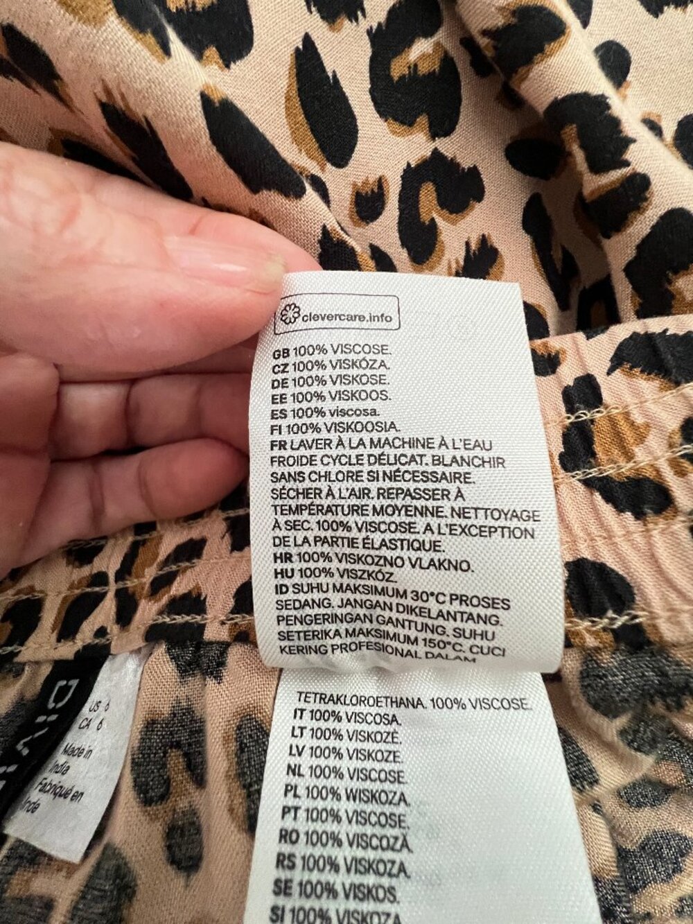 H&M Pull-on Leopard Print Pants – Elastic Waist – Wide Leg – Like New - Picture 6 of 11
